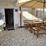 Διαμέρισμα Dumencic Rab Mundanije
